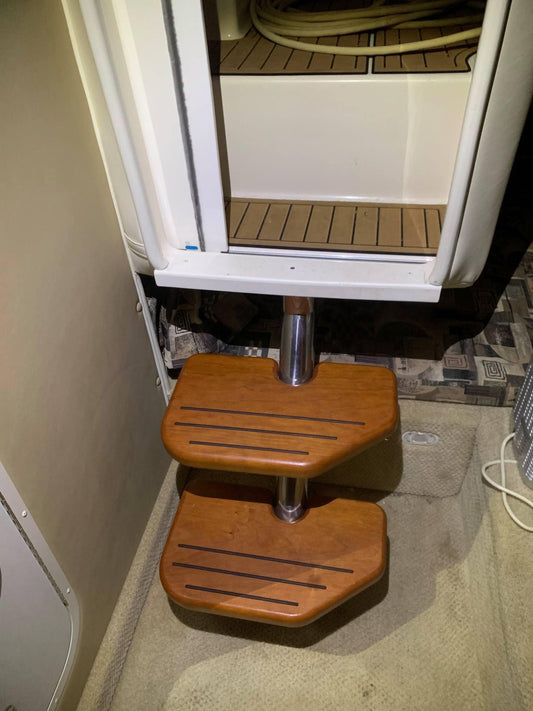 Rinker 270 Cherry Steps