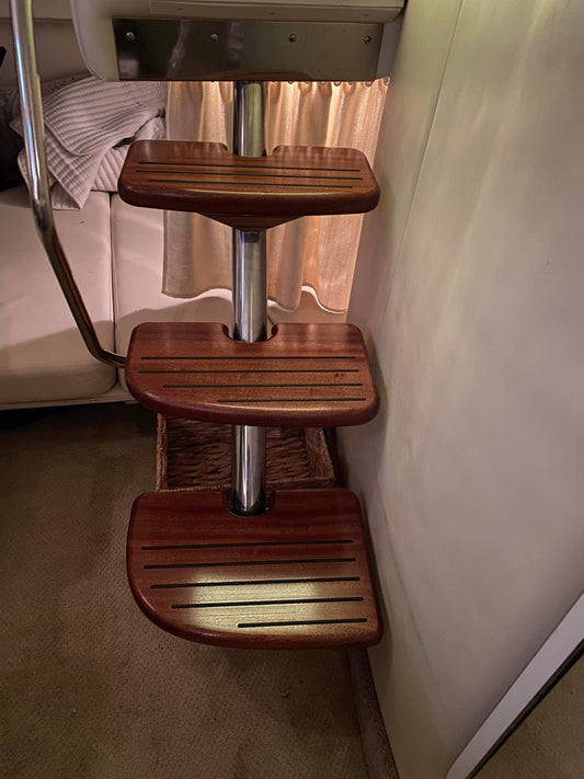 RINKER 342 STEPS MAHOGANY